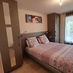Domaine Du Cardou 4* Puy-lʼÉvêque
