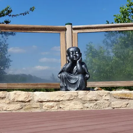 Domaine Du Cardou 4* Puy-lʼÉvêque