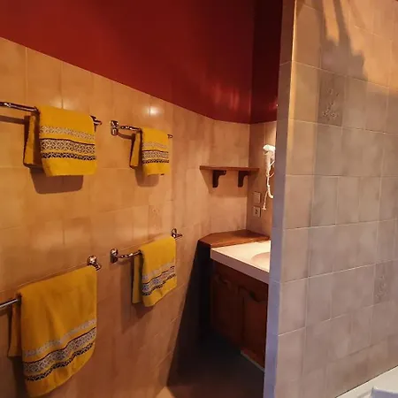 Domaine Du Cardou Guest house
