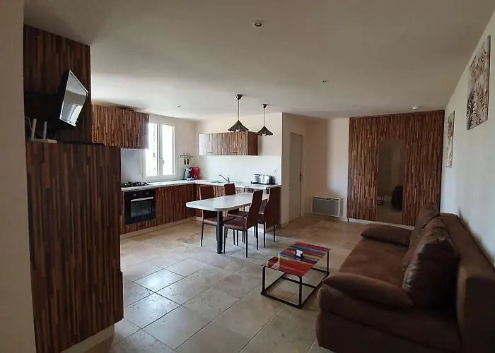 Domaine Du Cardou Puy-lʼÉvêque