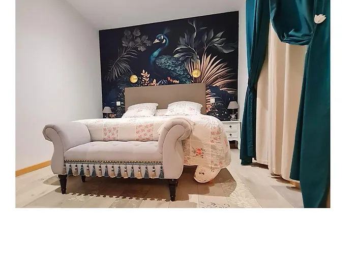 Pensión Domaine Du Cardou 4*